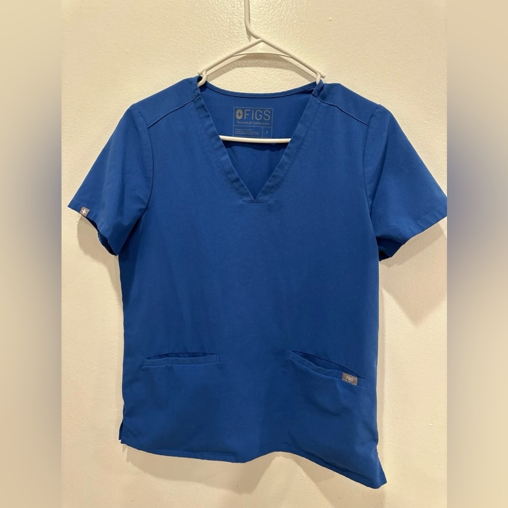 Figs Scrubs Women’s (SM top/ SP bottoms)